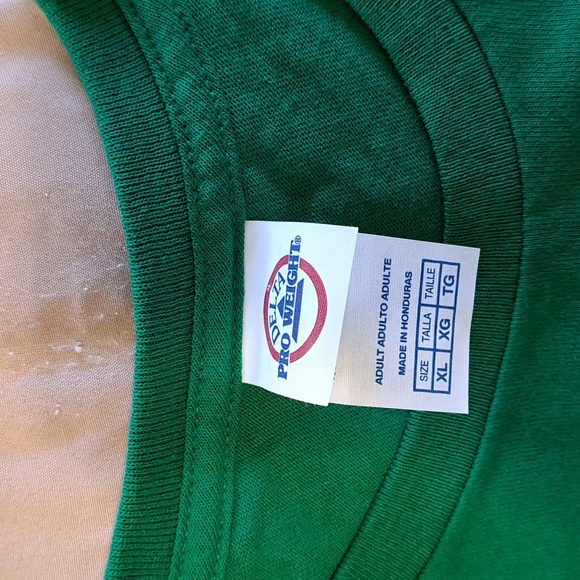 Christmas S/L T - Picture 3 of 3